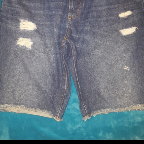 Jean shorts - Picture 2 of 3